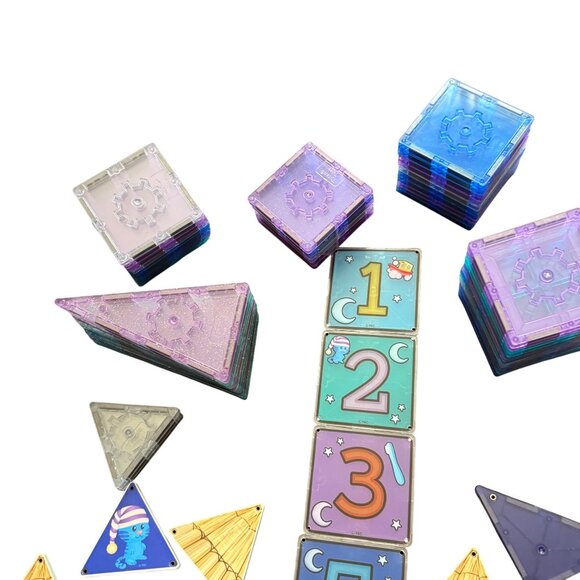 Magna-Tiles Daniel Tiger Storytime Building Set - Picture 4 of 7